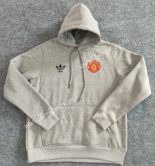 2023-2024 Manchester United Light Gray Thailand Soccer Tracksuit Top With Hat-LH