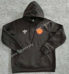 2023-2024 Manchester United Black Thailand Soccer Tracksuit Top With Hat-LH