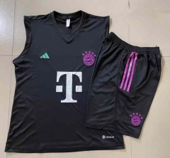 2024-2025 Bayern München Black Thailand Soccer Vest Tracksuit -815
