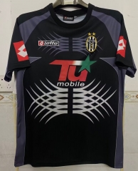 Retro Version 01-02 Juventus Goalkeeper Black Thailand Soccer Jersey AAA-6895
